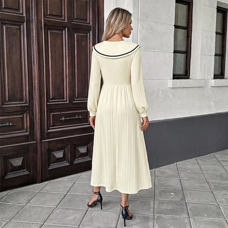 Damen Maxikleid mit Matrosenkragen, feinem Rippstrick und taillierter Silhouette Nord Taschen