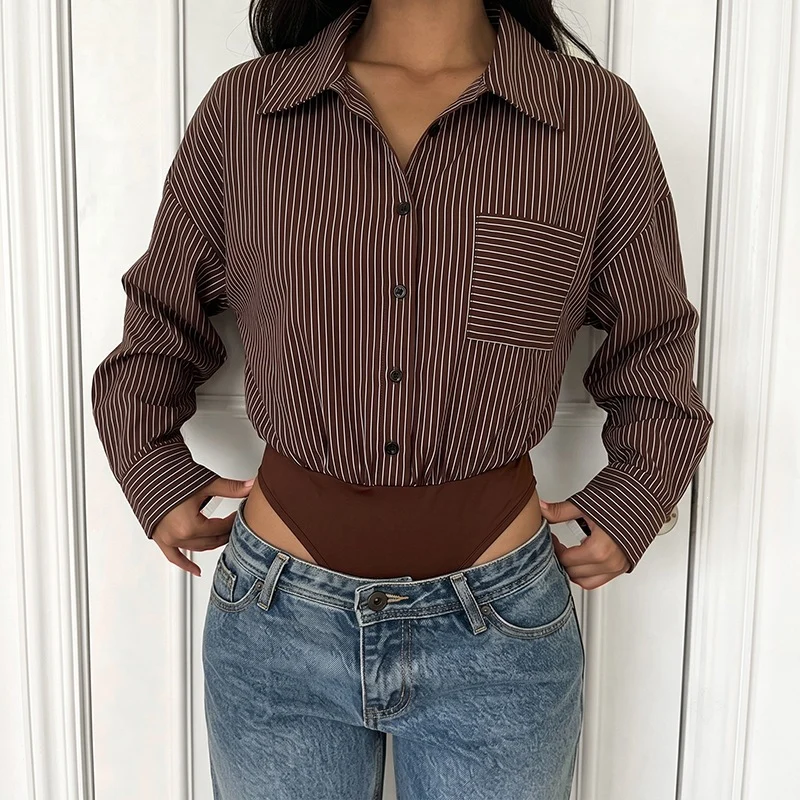 Damen Oversize-Hemdbluse aus Viskose mit feinem Nadelstreifen und Brusttasche Nord Taschen