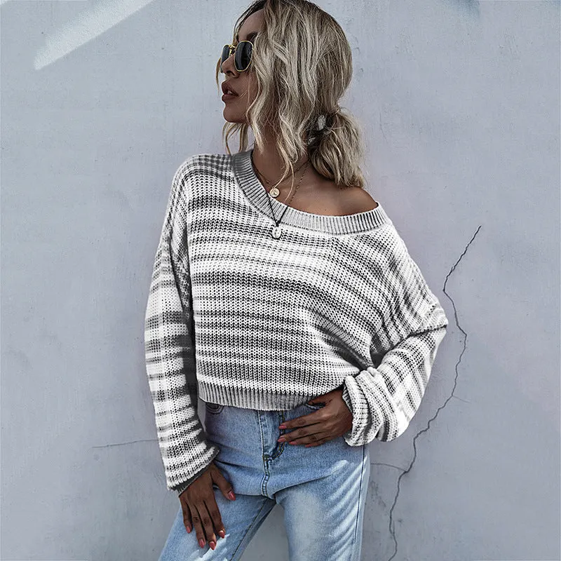 Damen Oversize-gestreifter Cropped-Strickpullover mit asymmetrischem Carmenausschnitt Nord Taschen