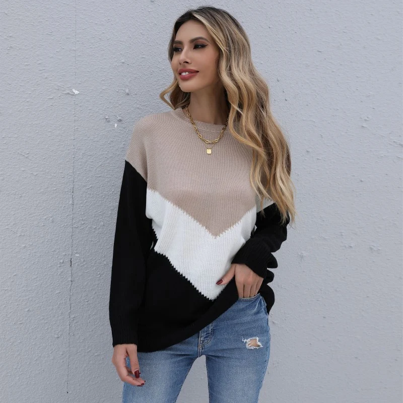 Damen Oversize-Feinstrickpullover mit Chevron-Colorblock und Rundhalsausschnitt Nord Taschen
