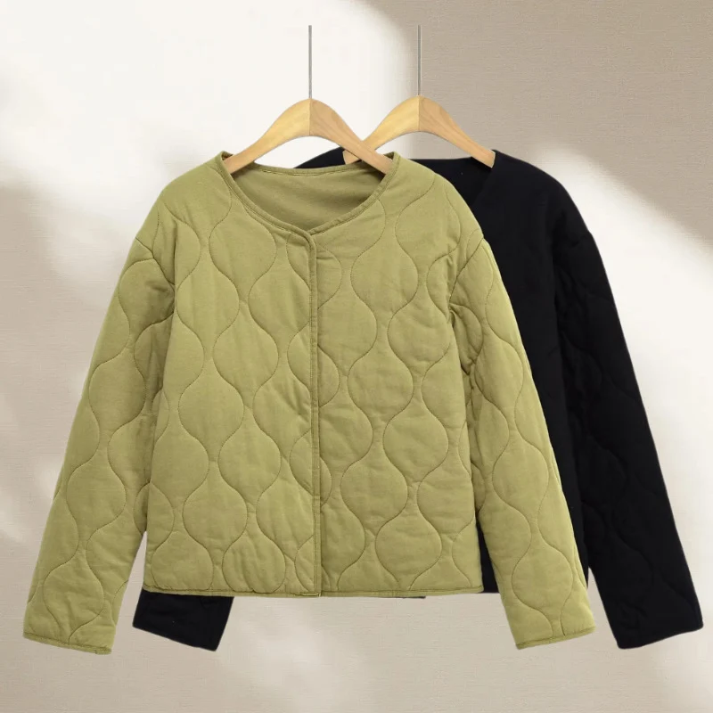 Damen gesteppte Jacke mit Rundsteppung, Knopfleiste und V‑Ausschnitt Nord Taschen