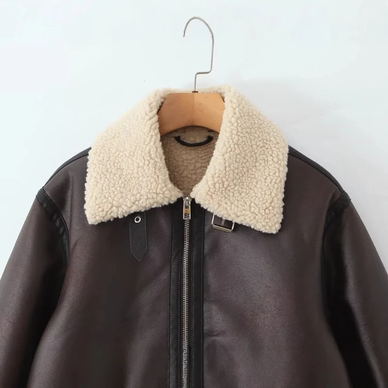 Damen Oversize-Fliegerjacke aus Kunstleder mit Teddykragen und Zipper-Taschen Nord Taschen