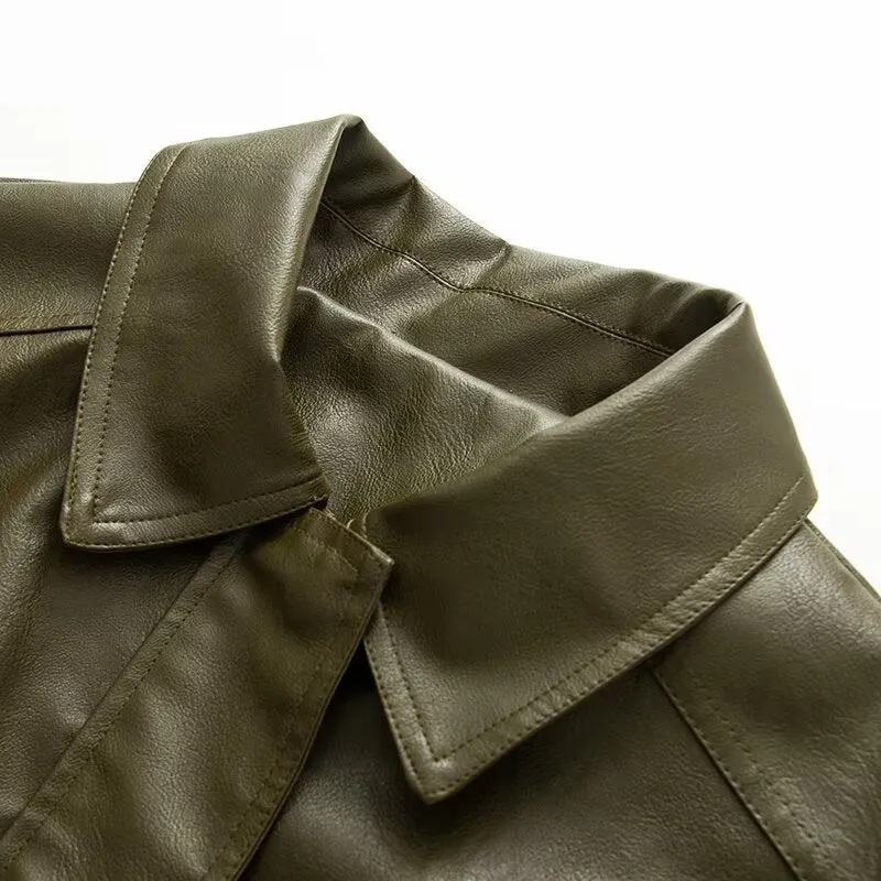 Damen Oversize Fauxleder-Blouson mit elastischem Saum, schräge Zipper-Brusttasche und Reißverschlussärmeln Nord Taschen