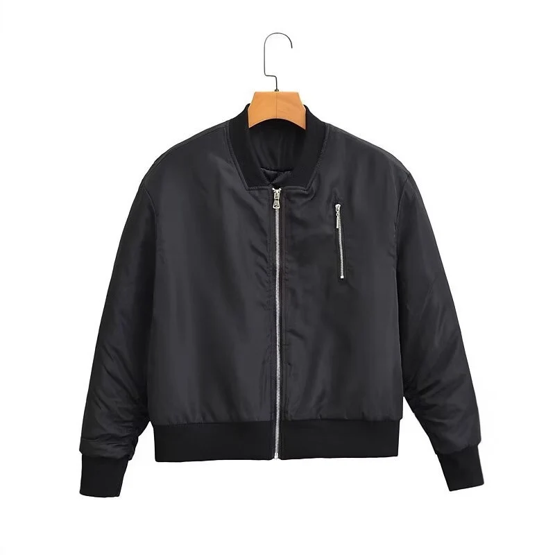 Damen Kurz geschnittene Nylon-Bomberjacke mit glänzender Oberfläche, wattiertem Futter und Metallreißverschluss Nord Taschen