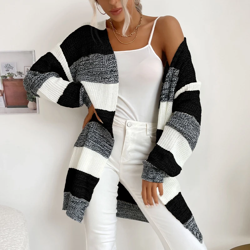 Damen Longline Strickcardigan mit breiten Blockstreifen, offener Front und überschnittener Schulter Nord Taschen