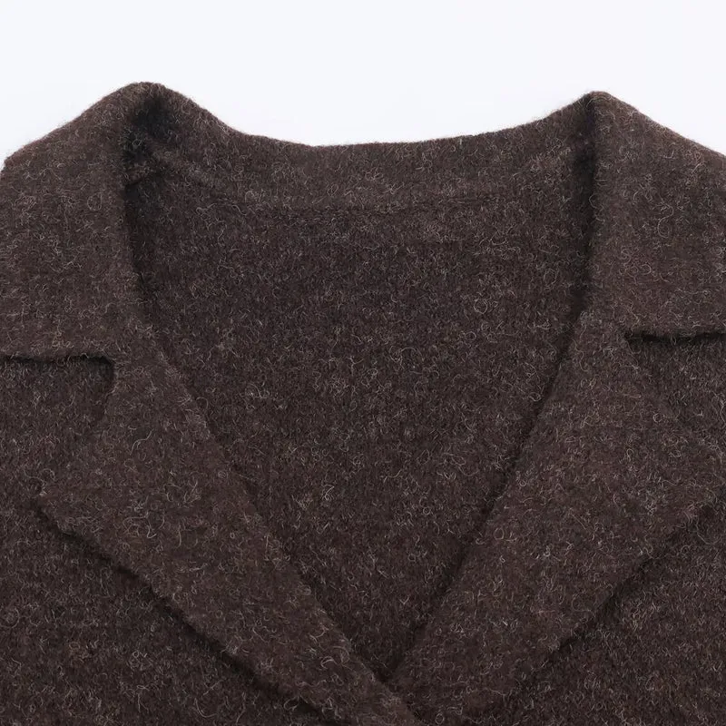 Damen Kurze taillierte Wolloptik-Jacke mit Reverskragen und Zierblütenknöpfen Nord Taschen
