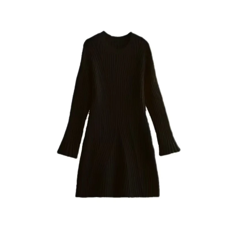 Damen Geripptes Strickkleid mit ausgestellter A‑Linie und weiten Manschetten Nord Taschen