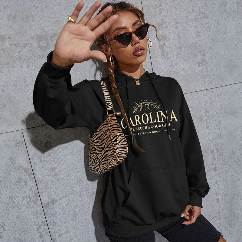 Damen Lässiger Oversize-Kapuzenpullover mit Statement-Print, Kängurutasche und Rippbündchen Nord Taschen