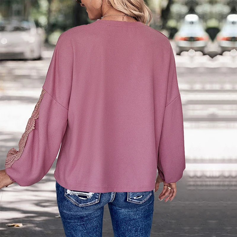 Damen Lockeres Shirt mit V‑Ausschnitt, Spitzenbesatz und Ballonärmeln Nord Taschen