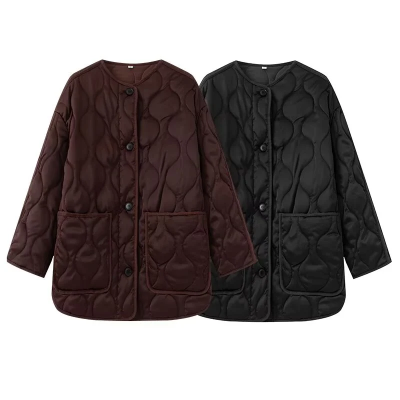 Damen Longline-Steppjacke mit Rundhals, Knopfleiste und aufgesetzten Taschen Nord Taschen