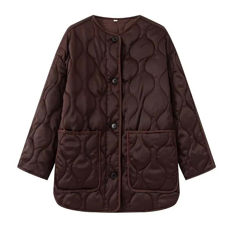 Damen Longline-Steppjacke mit Rundhals, Knopfleiste und aufgesetzten Taschen Nord Taschen