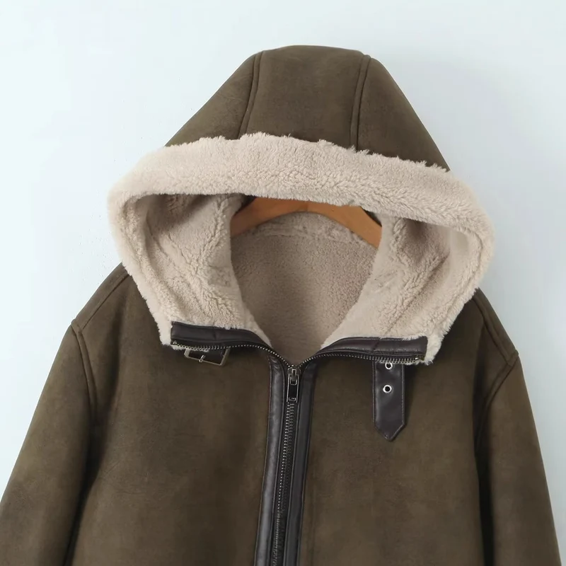 Damen Kapuzen-Lammfellimitat-Bomberjacke mit Teddyfutter und Reißverschluss Nord Taschen
