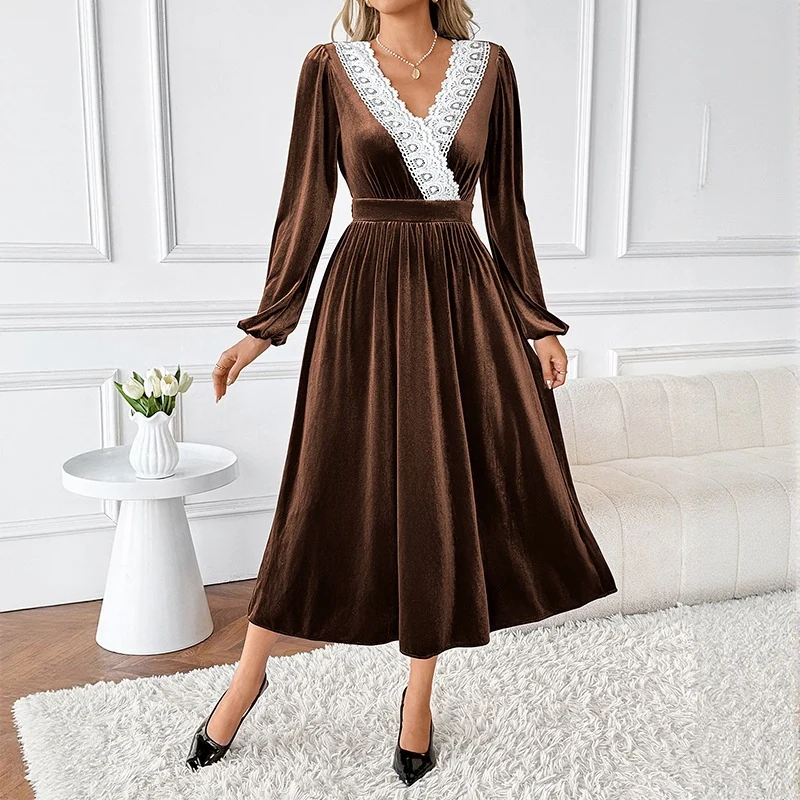 Damen Elegantes Samtkleid mit V‑Ausschnitt, Spitzenbesatz und taillierter Midilänge Nord Taschen