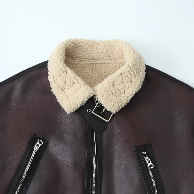 Damen Kurze Aviator‑Jacke aus Lederoptik mit Teddyfutter, Reißverschlusstaschen und Taillengürtel Nord Taschen