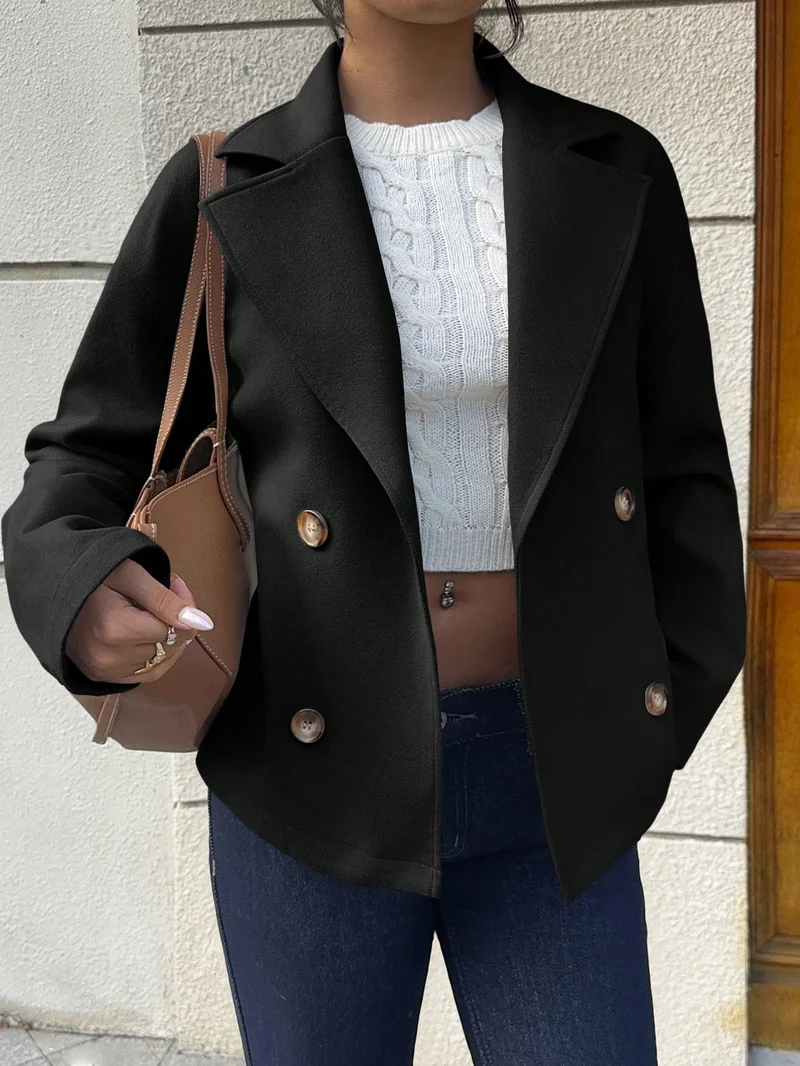 Damen Kurzblazer im Doppelreiher mit weitem Revers Nord Taschen