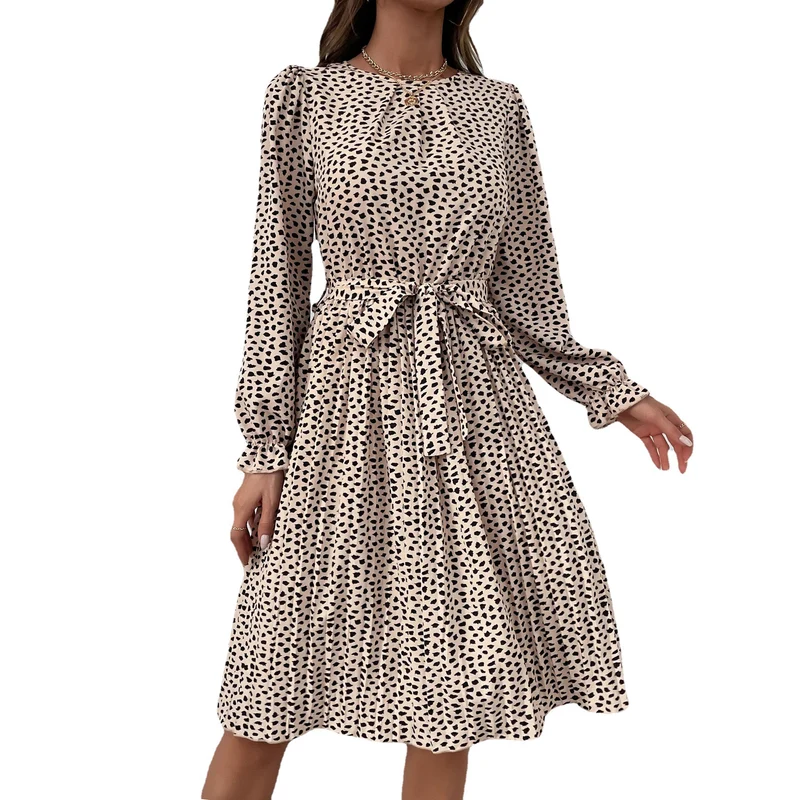 Damen Elegantes Plissee‑Midikleid mit Taillenschärpe, gerafften Puffärmeln und A‑Linie Nord Taschen