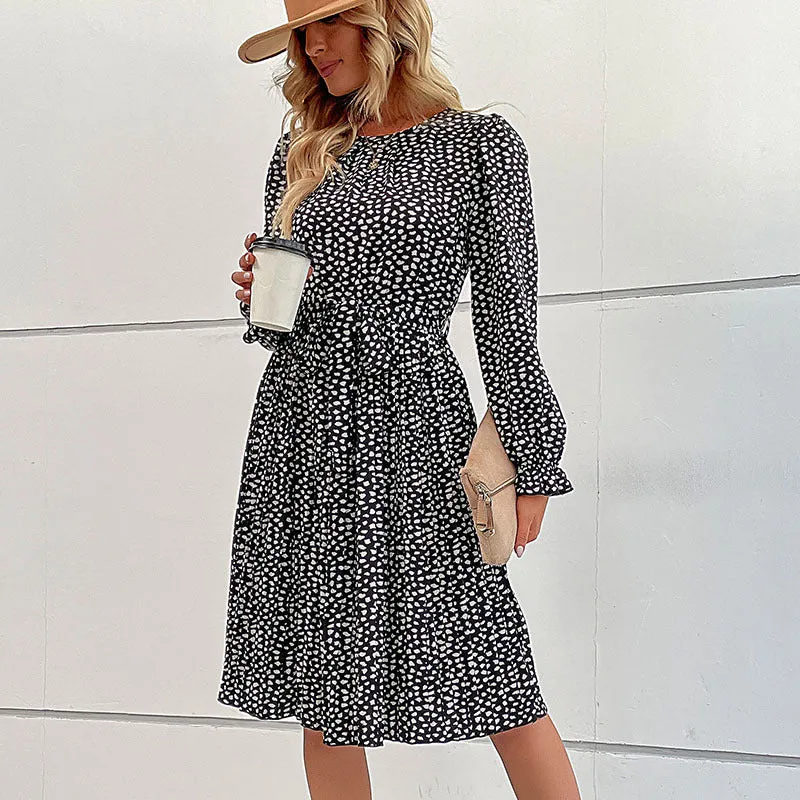 Damen Elegantes Plissee‑Midikleid mit Taillenschärpe, gerafften Puffärmeln und A‑Linie Nord Taschen