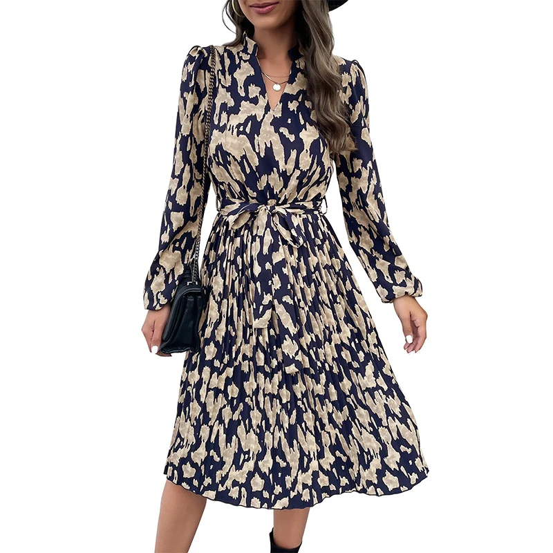 Damen Elegantes Midikleid mit plisseeartigem Rock, V-Ausschnitt und Taillengürtel Nord Taschen