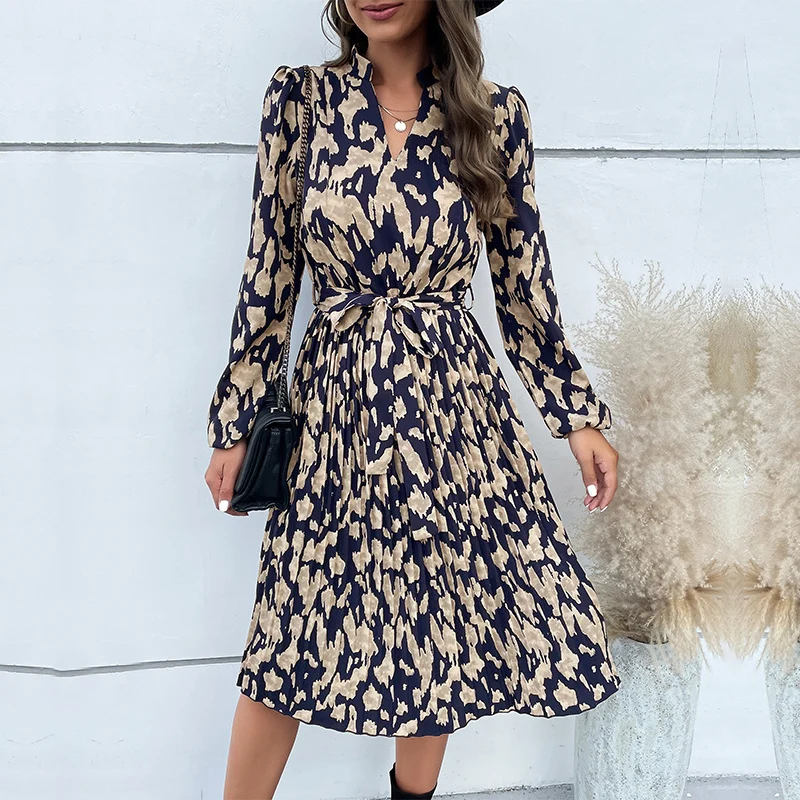 Damen Elegantes Midikleid mit plisseeartigem Rock, V-Ausschnitt und Taillengürtel Nord Taschen