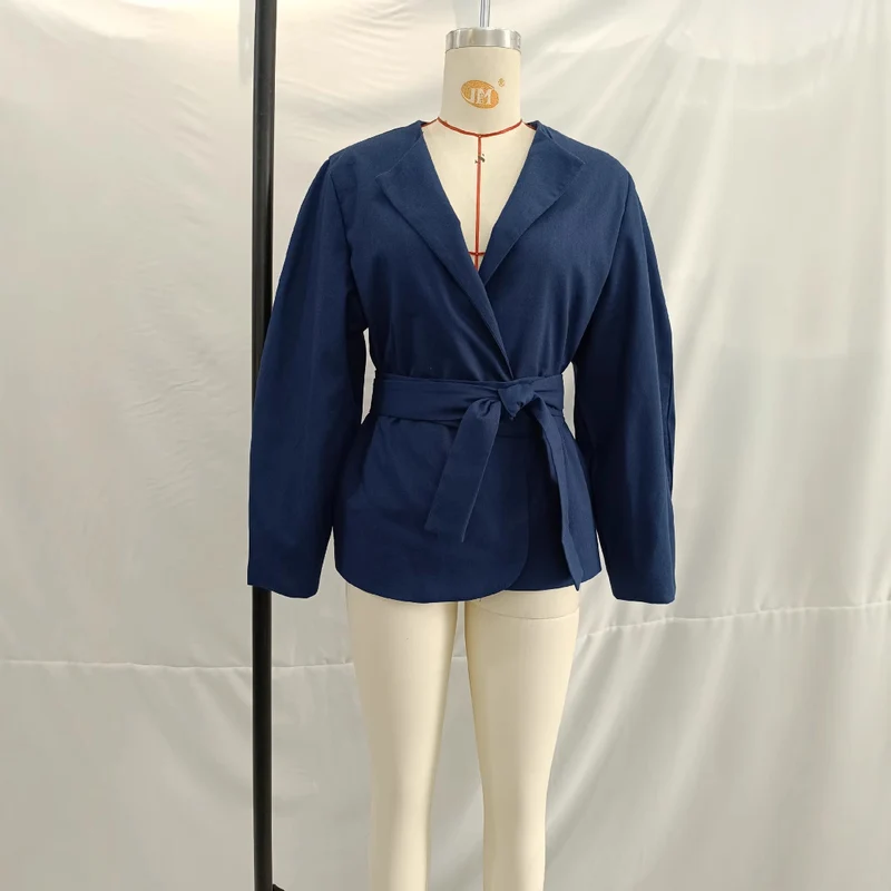 Damen Kurzblazer im Kimono‑Stil mit Bindegürtel und kastiger Silhouette Nord Taschen