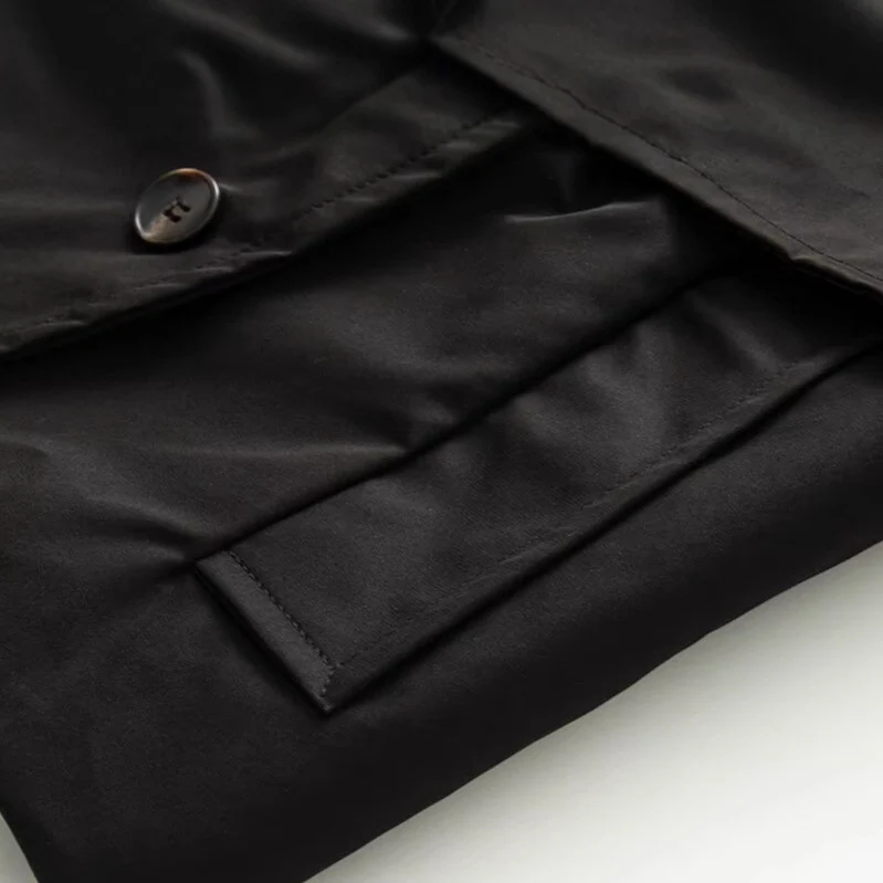 Damen Kurz geschnittener Cropped-Trenchcoat mit doppelreihiger Knopfleiste und Schulterklappen Nord Taschen