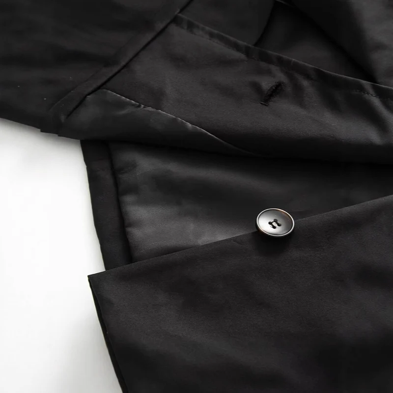 Damen Kurz geschnittener Cropped-Trenchcoat mit doppelreihiger Knopfleiste und Schulterklappen Nord Taschen