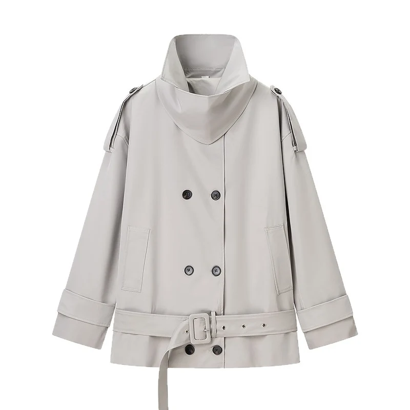 Damen Kurzjacke im Trenchstil mit hohem Stehkragen, doppelreihiger Front und Taillengürtel Nord Taschen