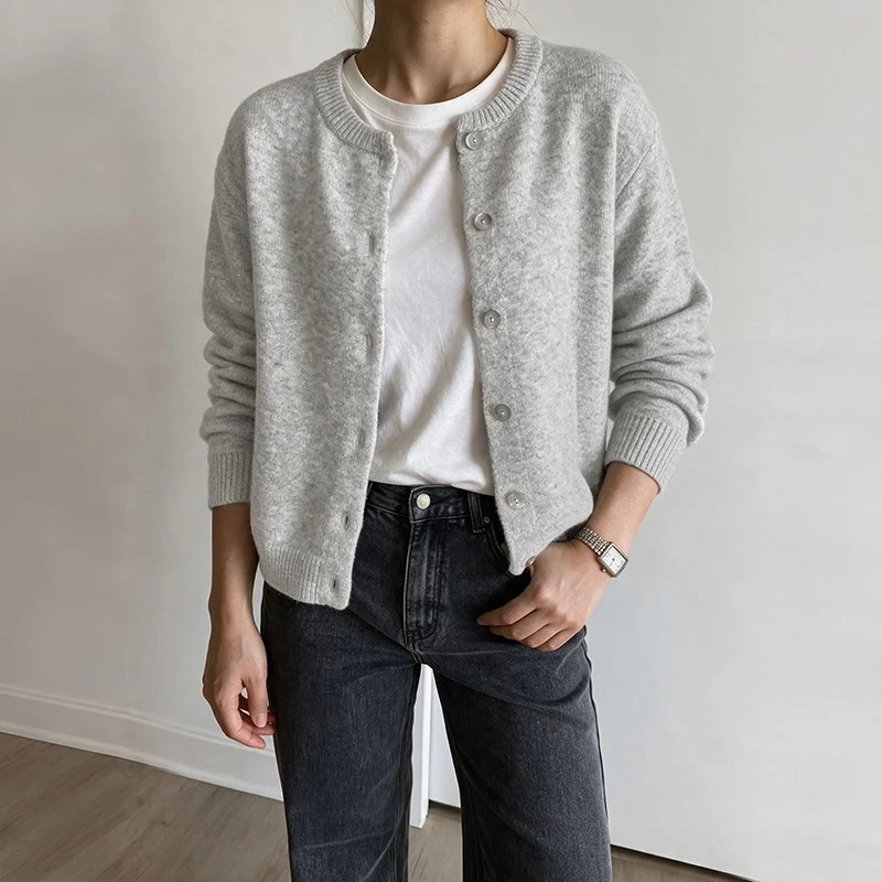 Damen Cropped Kuschelstrick-Cardigan mit Rundhals, Perlmuttknopfleiste und gerippten Abschlüssen Nord Taschen
