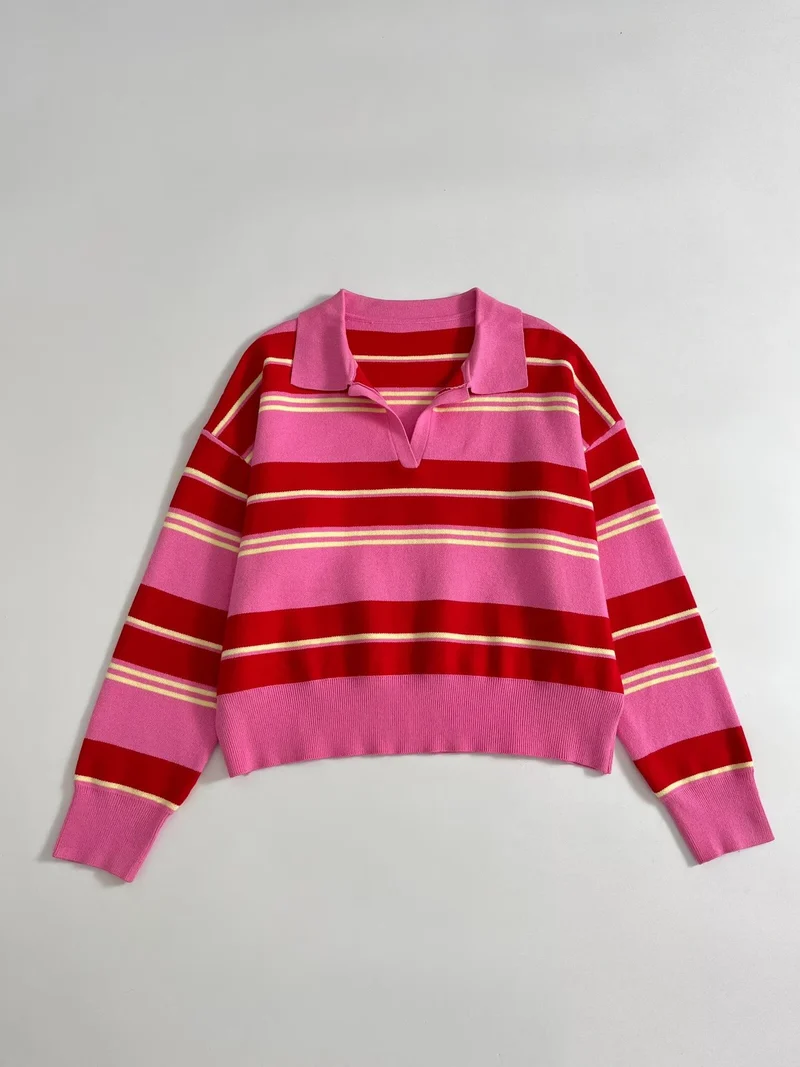 Damen Gestreifter Polokragen-Pullover mit kastiger Passform und V-Ausschnitt Nord Taschen