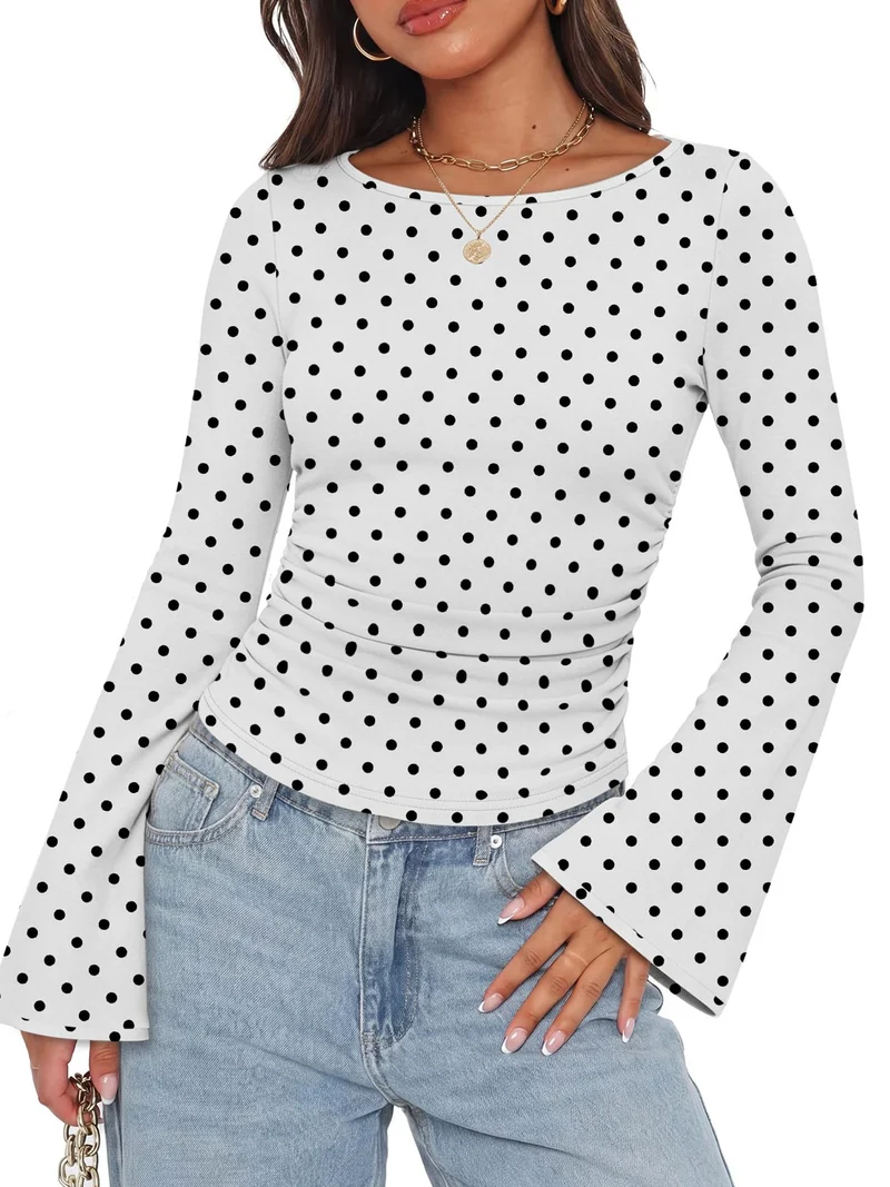 Damen Geripptes Langarmshirt mit Raffung, Trompetenärmeln und Kontrastbesatz Nord Taschen