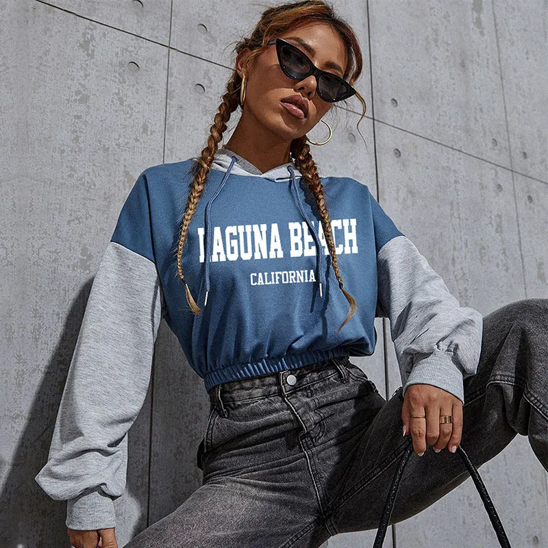 Damen Cropped Hoodie mit Kontrastärmeln, elastischem Saum und schmelzendem Smiley-Print Nord Taschen