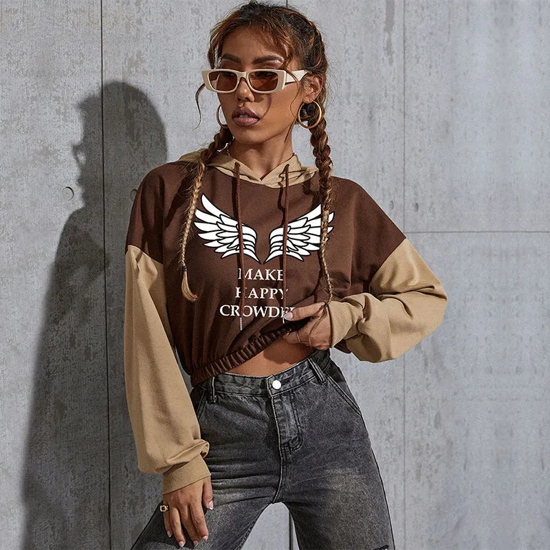 Damen Cropped Hoodie mit Kontrastärmeln, elastischem Saum und schmelzendem Smiley-Print Nord Taschen