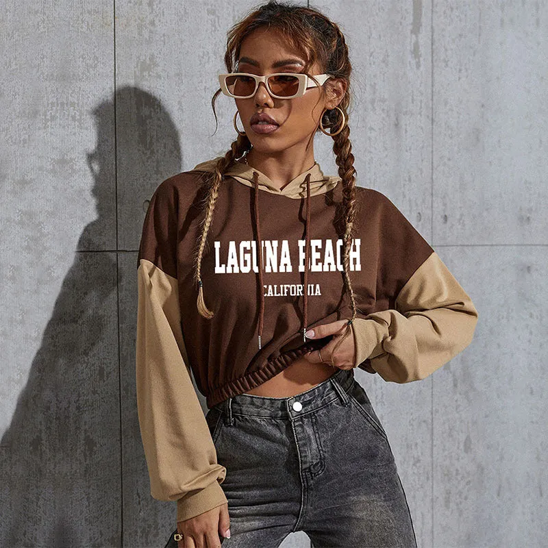 Damen Cropped Hoodie mit Kontrastärmeln, elastischem Saum und schmelzendem Smiley-Print Nord Taschen