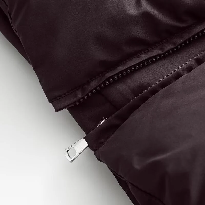 Damen Cropped-Steppjacke mit hoher Kapuze, Tunnelzug und Rippbündchen Nord Taschen