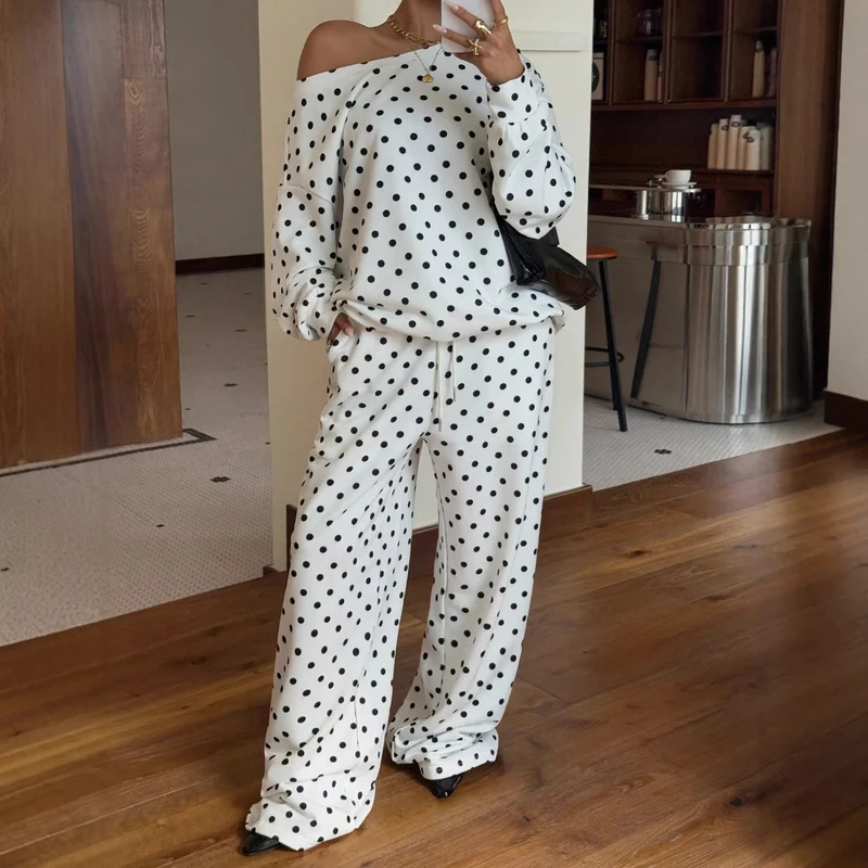 Damen Gepunktetes Zweiteiliges Lounge-Set mit weitem Boatneck und weiten Palazzo-Hosen Nord Taschen