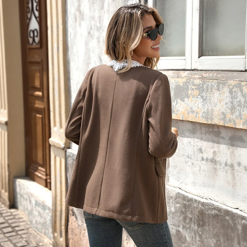 Damen Bouclé-Blazer mit Spitzenbesatz, zwei Pattentaschen und taillierter Silhouette Nord Taschen
