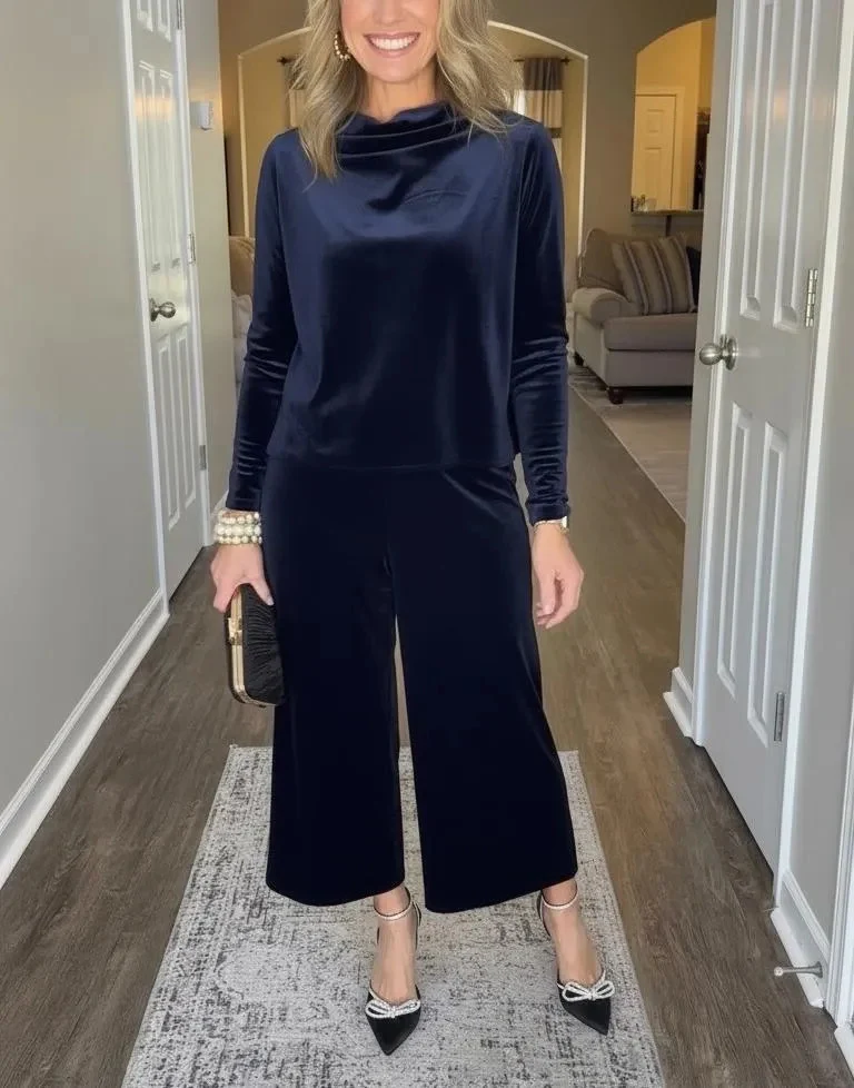 Damen Elegantes Samt-Zweiteiler mit Wasserfallkragen und weiter Culotte-Hose Nord Taschen