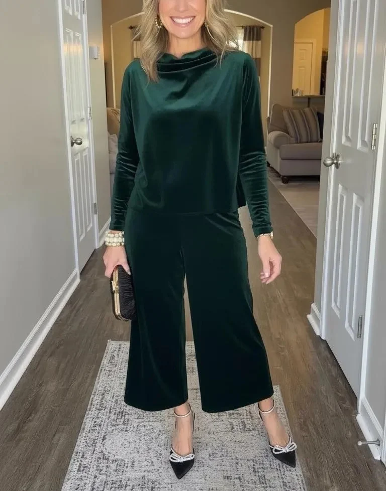 Damen Elegantes Samt-Zweiteiler mit Wasserfallkragen und weiter Culotte-Hose Nord Taschen