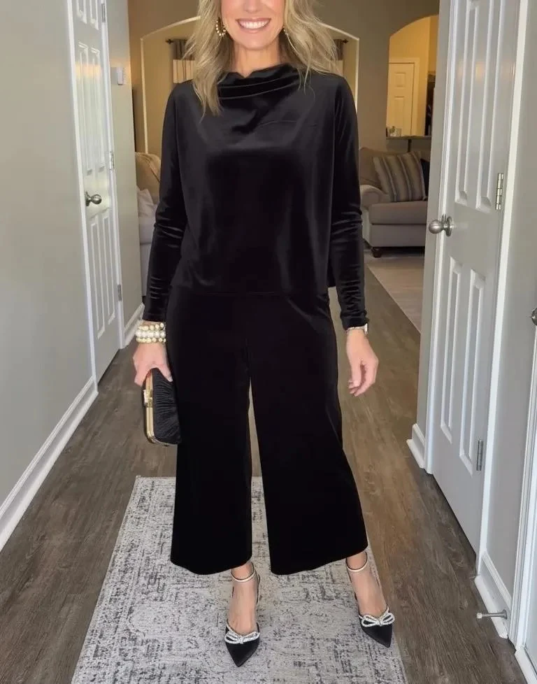 Damen Elegantes Samt-Zweiteiler mit Wasserfallkragen und weiter Culotte-Hose Nord Taschen