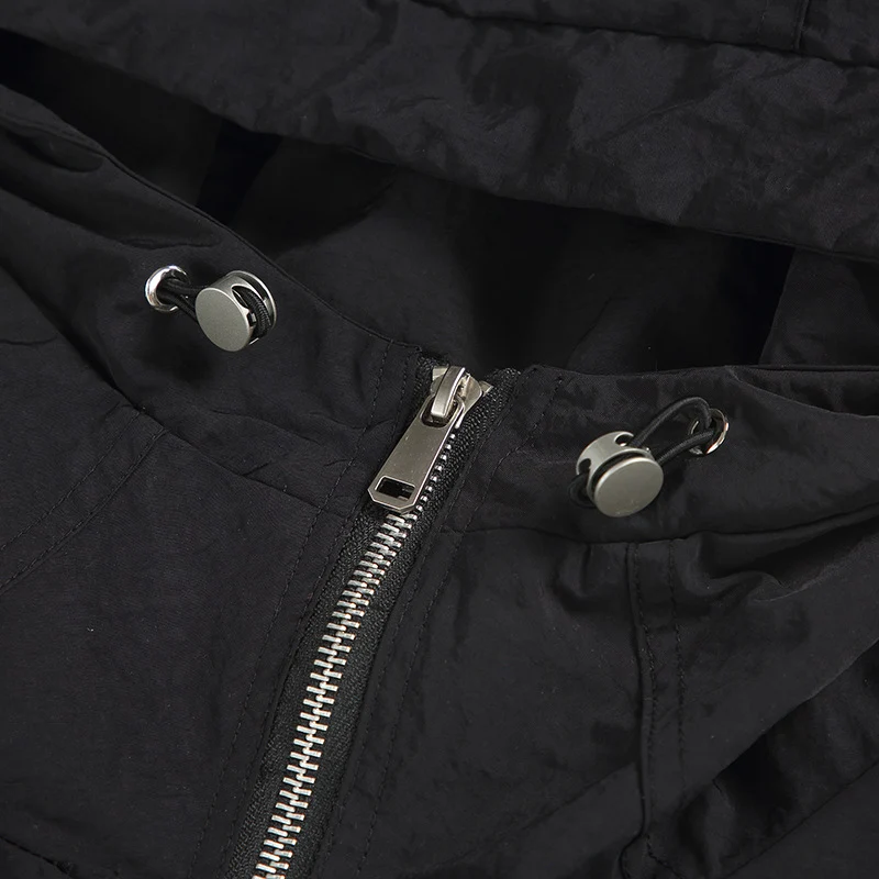Unisex Ultraleichte Packbare Kapuzenjacke im Boxy-Relax-Schnitt mit Zwei-Wege-Metallreißverschluss Nord Taschen