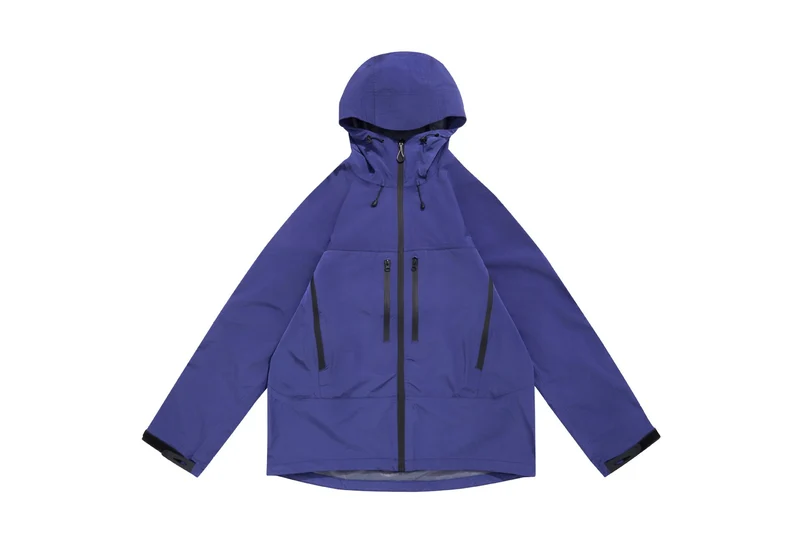 Unisex Technische Kapuzen-Outdoorjacke mit getapten Reißverschlüssen Nord Taschen