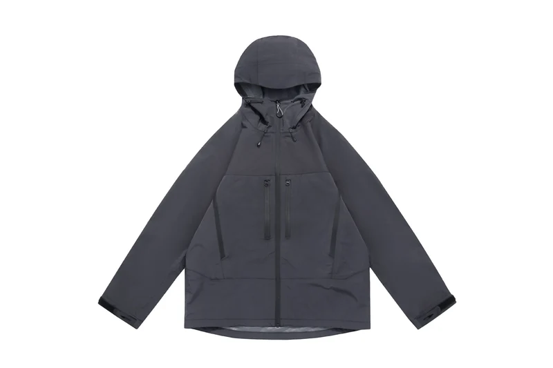 Unisex Technische Kapuzen-Outdoorjacke mit getapten Reißverschlüssen Nord Taschen