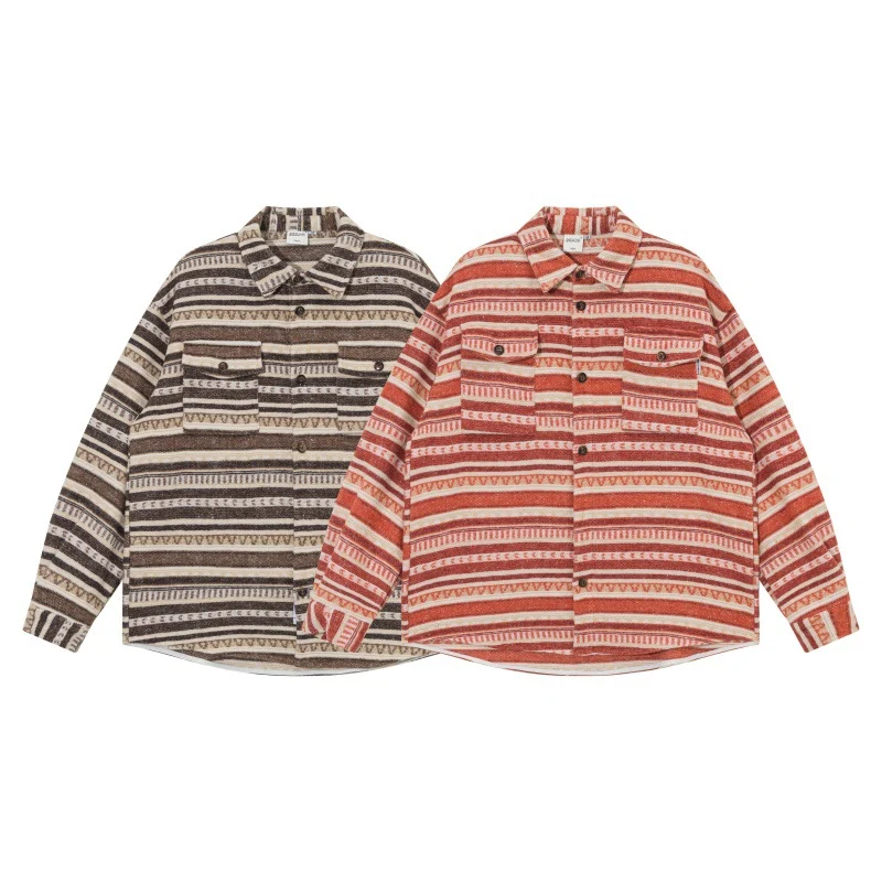 Unisex Oversize-Strickshirtjacke im Ethno‑Streifenmuster mit Pattentaschen Nord Taschen