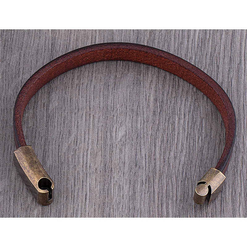 Robuste Lederarmband mit Messingschließe