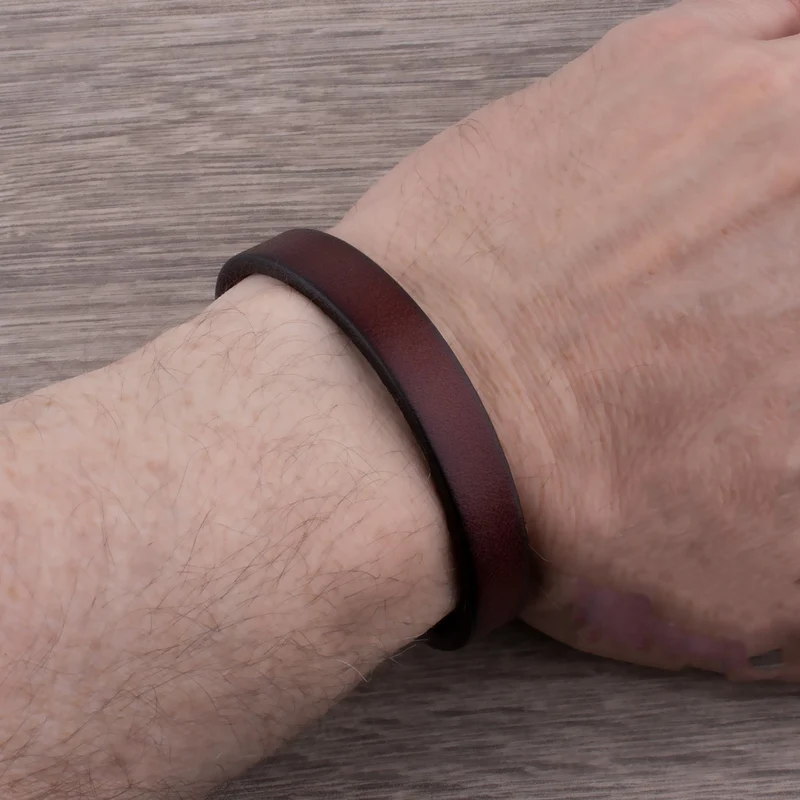 Robuste Lederarmband mit Messingschließe