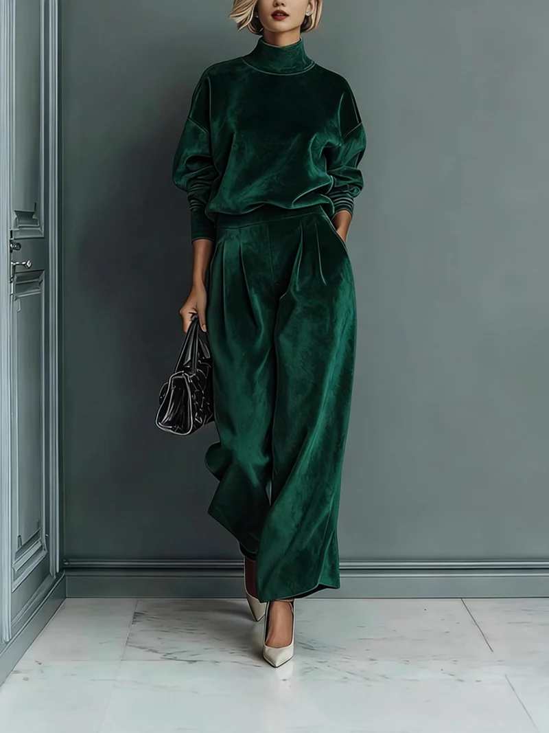 Damen Samt-Lounge-Set mit Rollkragenpullover und weiter Plissee-Hose Nord Taschen
