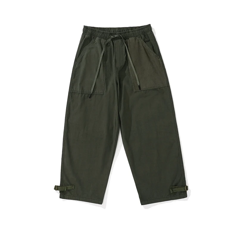 Herren weite Cropped Cargo‑Hose mit elastischem Tunnelzugbund, aufgesetzten Taschen und verstellbaren Knöchelriemen Nord Taschen