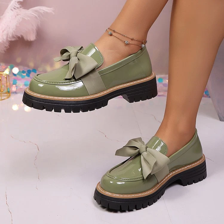 Damen Lack-Optik Loafer mit massiver Profilsohle und großer Stoffschleife Nord Taschen