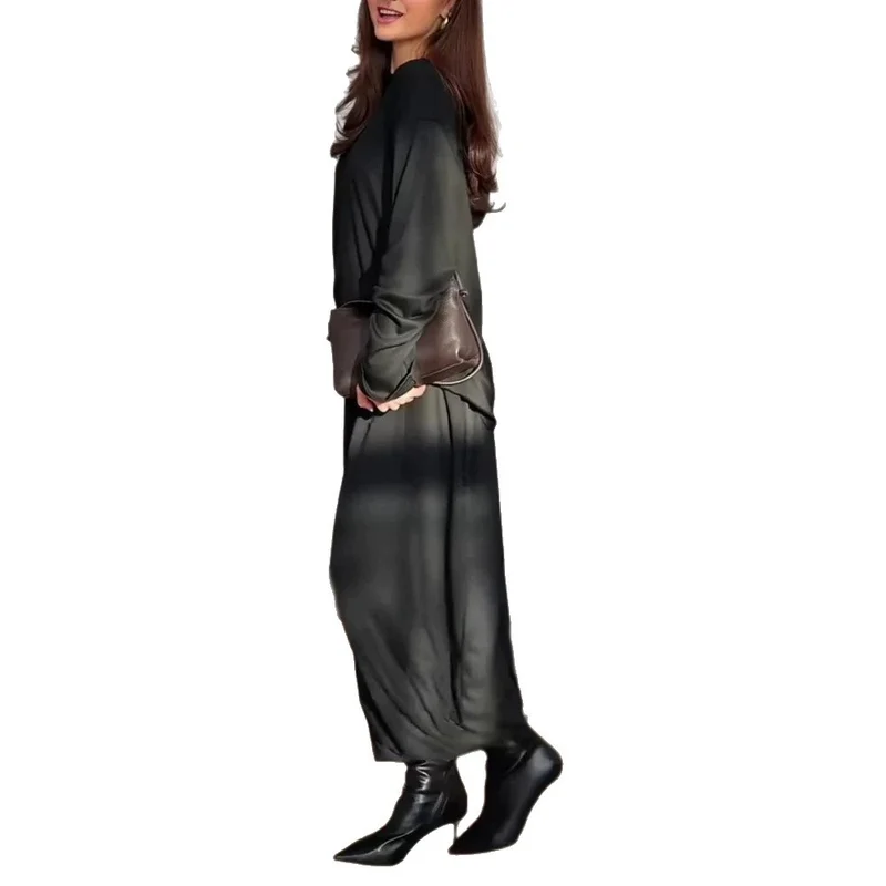 Damen Oversize-Seidiges Ensemble mit kastigem Oberteil und ballonförmiger Plissee-Hose Nord Taschen