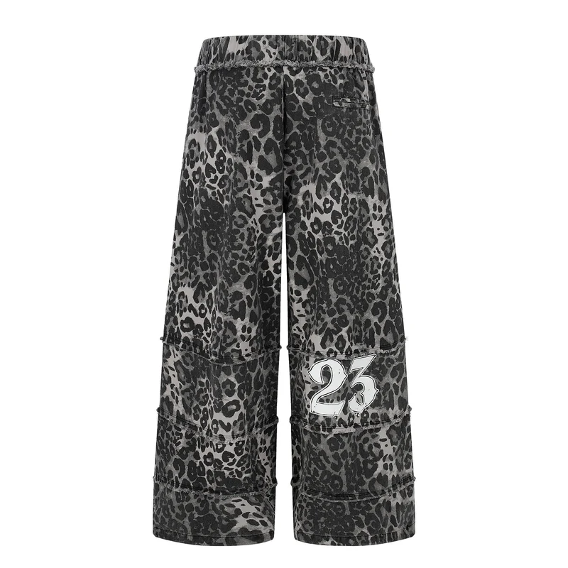 Damen Weite Cargo-Culotte-Shorts mit Fransenstufen und Totenkopf-Print Nord Taschen